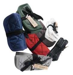 Paire de maniques pour l'incroyable cocotte Cookut