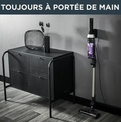 Aspirateur balai Rowenta X-NANO toujours  porte de main grce au support mural adhesif