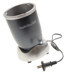Corps du blender gris sombre avec moteur du blender Nutribullet