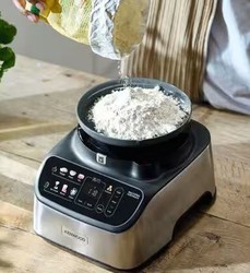 Plateau pesage pour robot Kenwood Multipro Compact FDM31 - entrain de peser de la farine