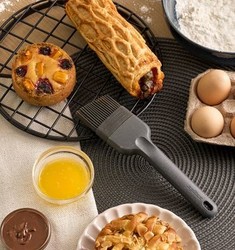 Pinceau  badigeon en plastique et silicone de marque Zyliss