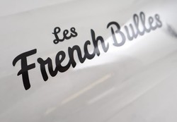 Inscription FRENCH BULLES sur la bouteille de gazification