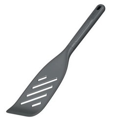 Spatule longue et plate avec fentes en plastique et nylon de marque Zyliss
