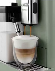 Utilisation de la carafe  lait de la machine  caf Delonghi Rivelia FEB4455.GR S11