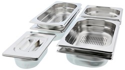 Set de cuisson inox (8 pices) Electrolux pour four vapeur