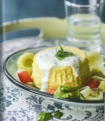 Recette de flan au chevre, fondue de poireau et sauce au yaourt