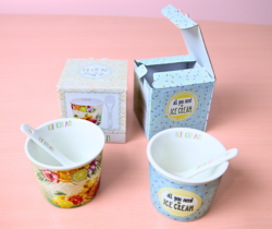 Pots  glace avec cuillre - ICE CREAM - porcelaine
